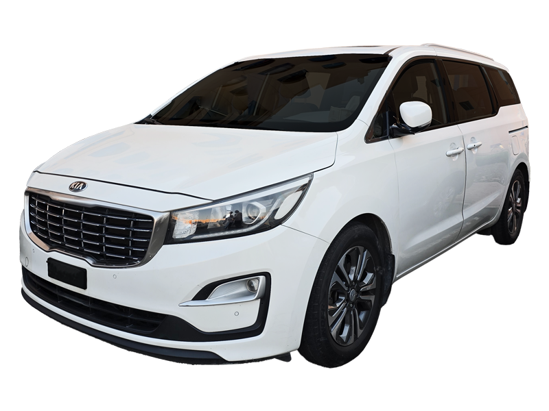 Cheap 7 seater family car rental bus rental Dubai / Royal Plus transport